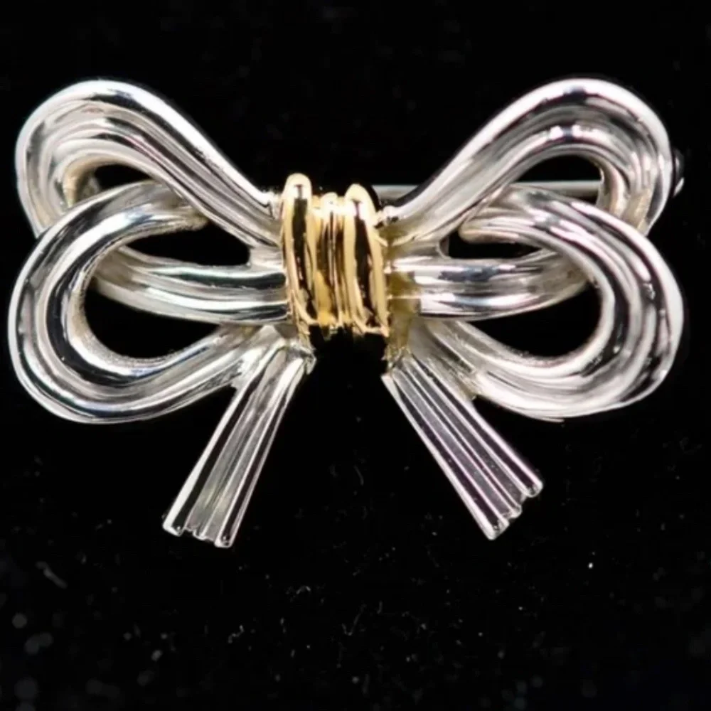 Tiffany & Co Gorgeous Silver 18K Gold Ribbon Bow Brooch Pin - Picture 1 of 4
